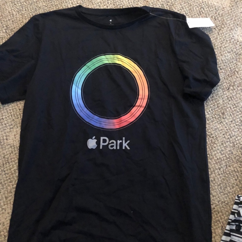 Apple Park T shirt